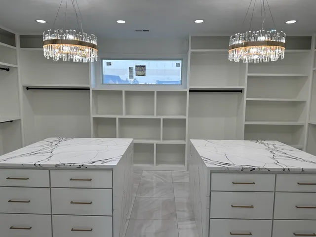 $1,799,900 | 24029 185th Street, Bettendorf, IA 52722