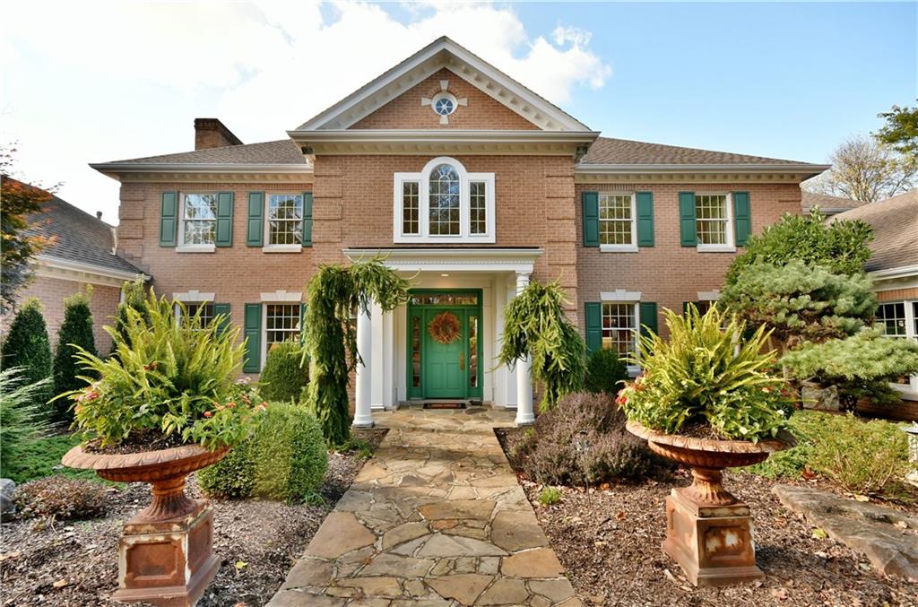 265 Springdale Road Venetia, PA 15367 - Photo 2 of 25