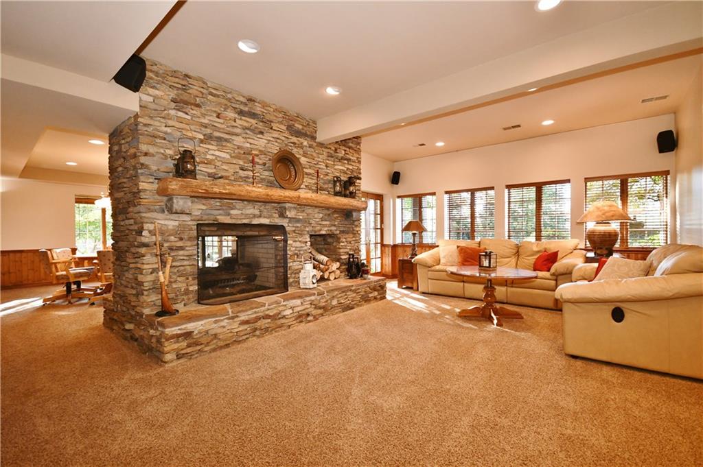 265 Springdale Road Venetia, PA 15367 - Photo 17 of 25