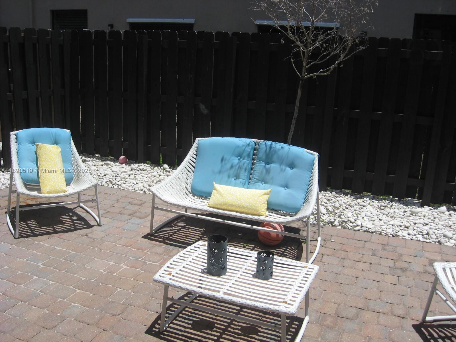 15070 Southwest 117th Way Miami, FL 33196 - Photo 8 of 14