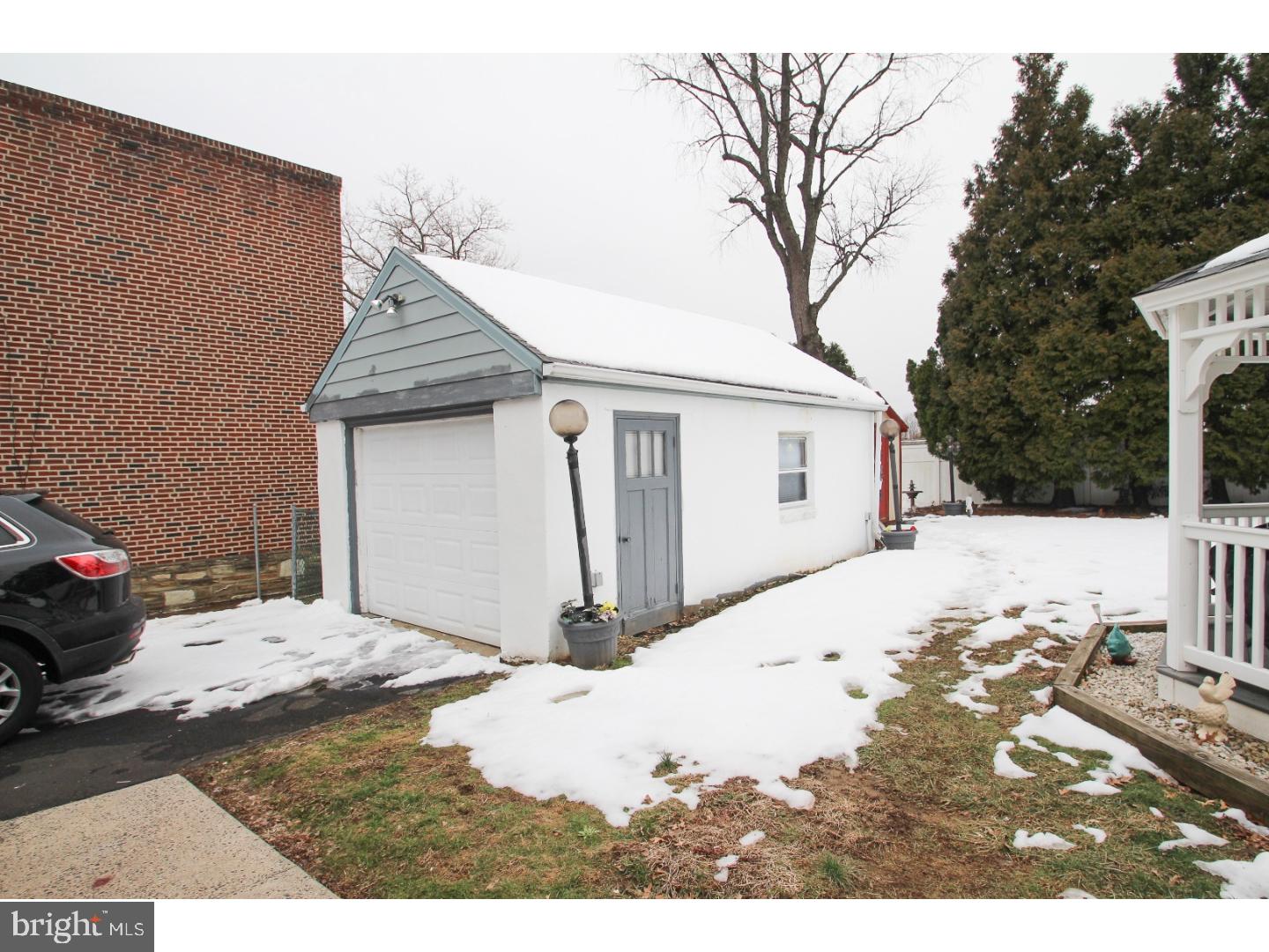 1820 Rhawn Street Philadelphia, PA 19111 - Photo 15 of 18 Garage