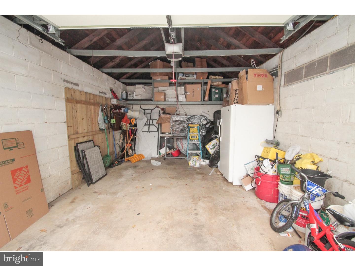 1820 Rhawn Street Philadelphia, PA 19111 - Photo 16 of 18 Garage