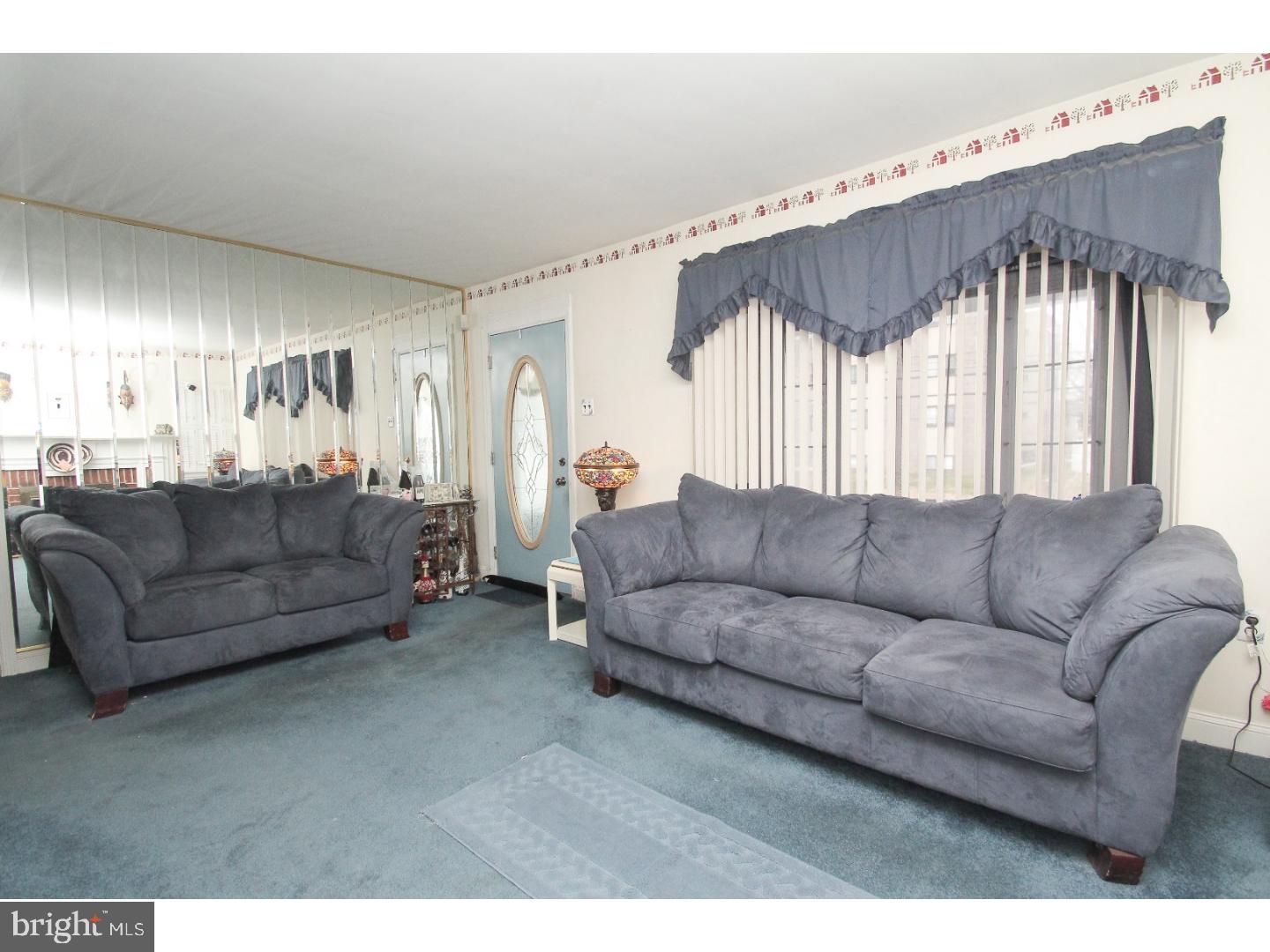 1820 Rhawn Street Philadelphia, PA 19111 - Photo 5 of 18 Living Room