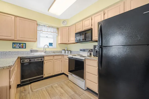 $535,000 | 7201 Pacific Avenue, Unit 6, Wildwood Crest, NJ 08260