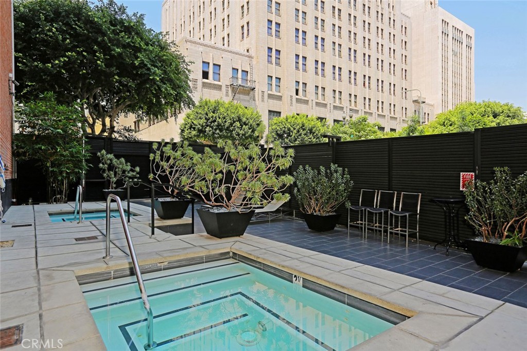 460 South Spring Street, Unit 1303 Los Angeles, CA 90013 - Photo 1 of 1