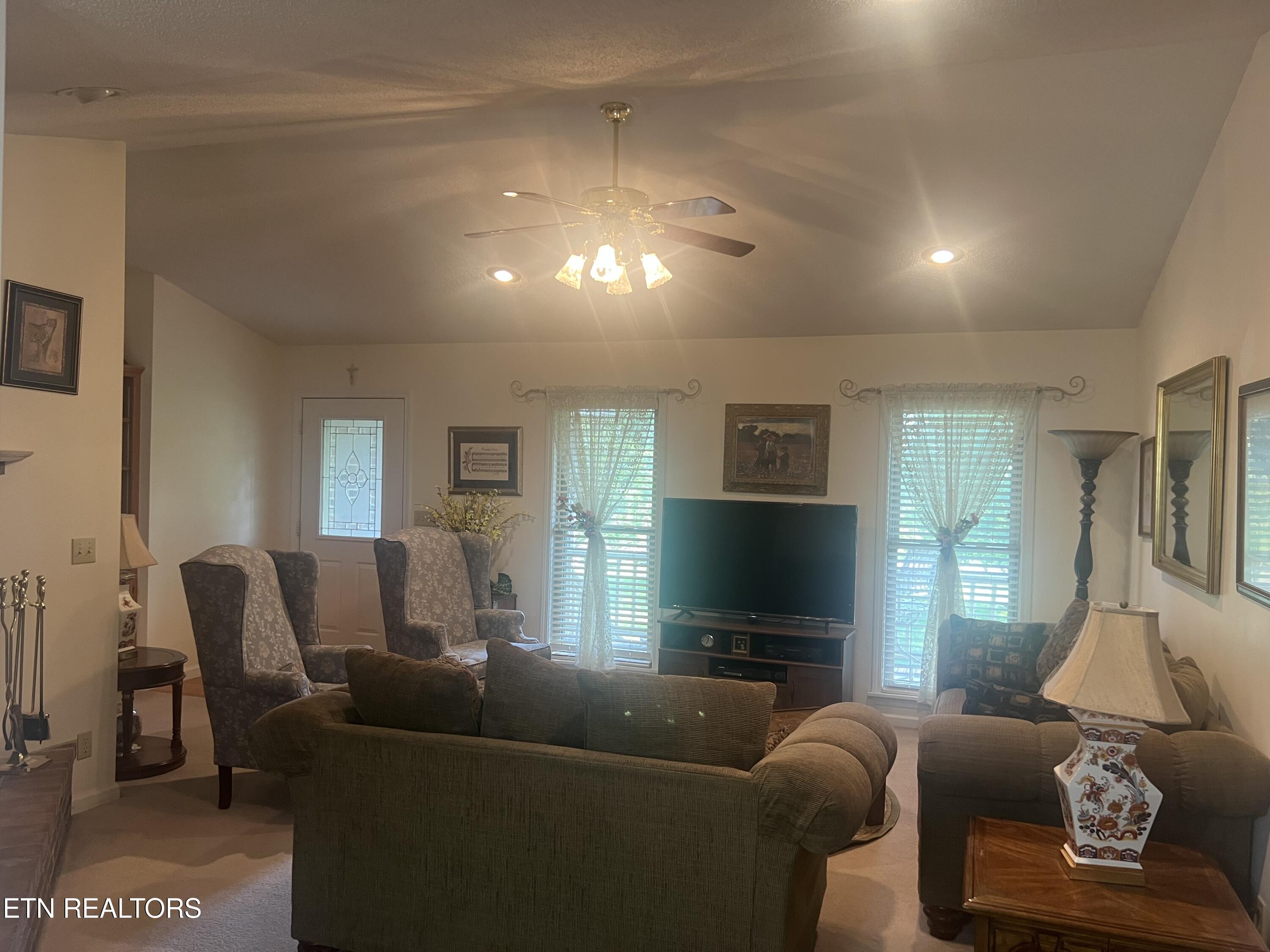 31 Chestnut Oak Road Crossville, TN 38571 - Photo 28 of 41 IMG_4128
