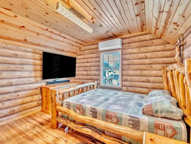 3515 Union Avenue Steger, IL 60475 - Photo 14 of 65 a living room with furniture and a flat screen tv