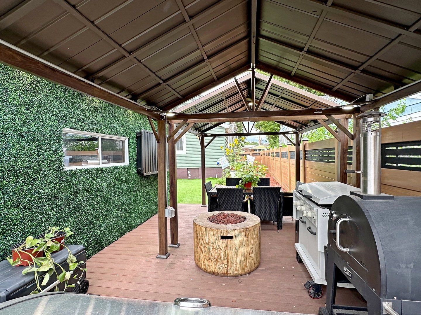 3515 Union Avenue Steger, IL 60475 - Photo 39 of 65 a patio with table and chairs