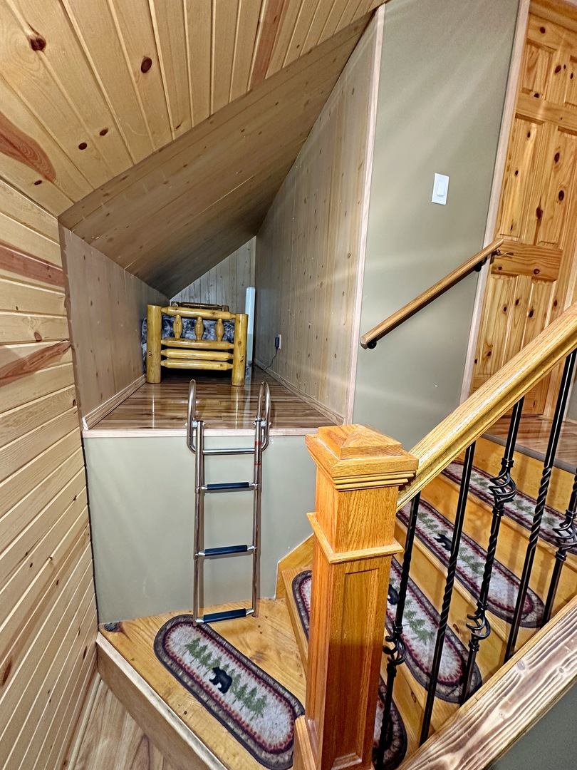 3515 Union Avenue Steger, IL 60475 - Photo 42 of 65 a view of a chairs in kitchen