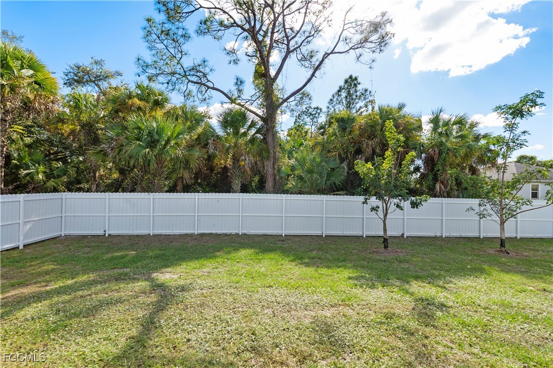 5008 Myrtlewood Road LaBelle, FL 33935 - Photo 5 of 37