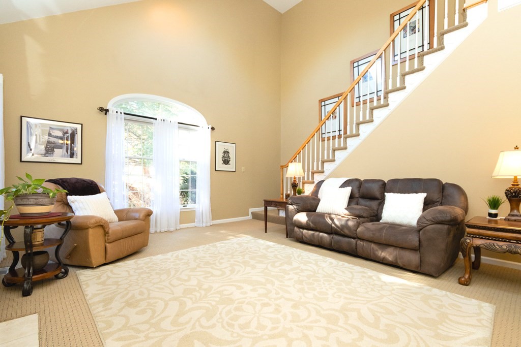 8 Dover Circle Franklin, MA 02038 - Photo 12 of 42