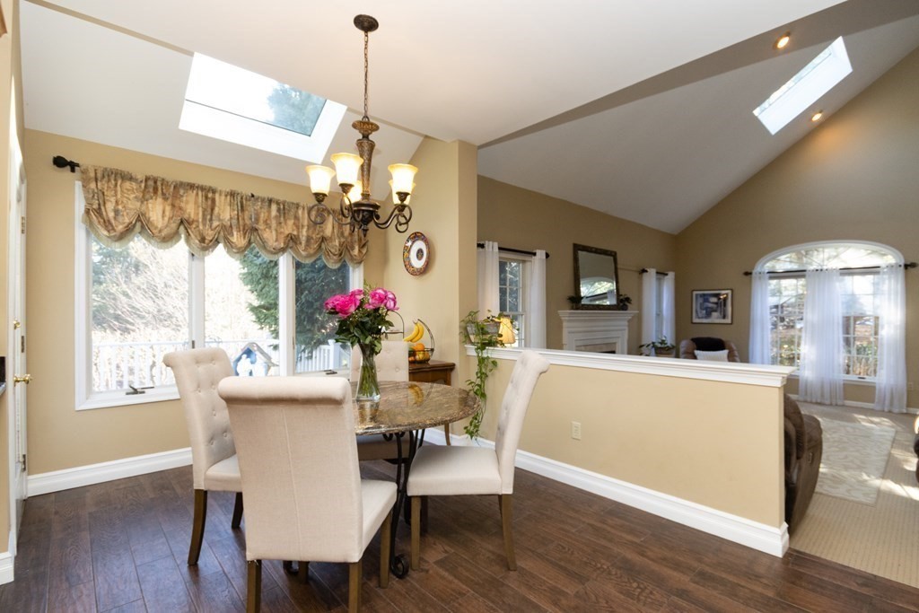 8 Dover Circle Franklin, MA 02038 - Photo 9 of 42