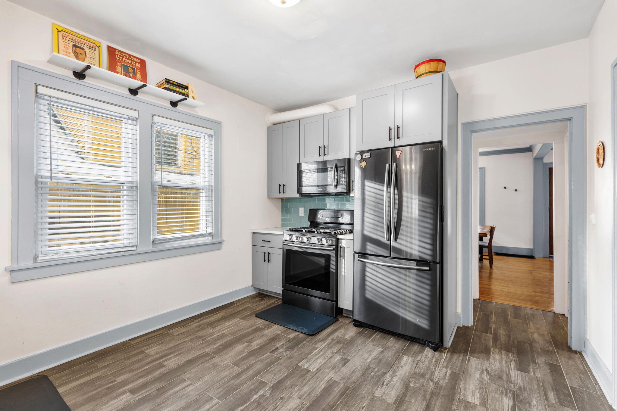 48 Fuller Avenue Northeast Grand Rapids, MI 49503 - Photo 11 of 29 48 Fuller Ave NE