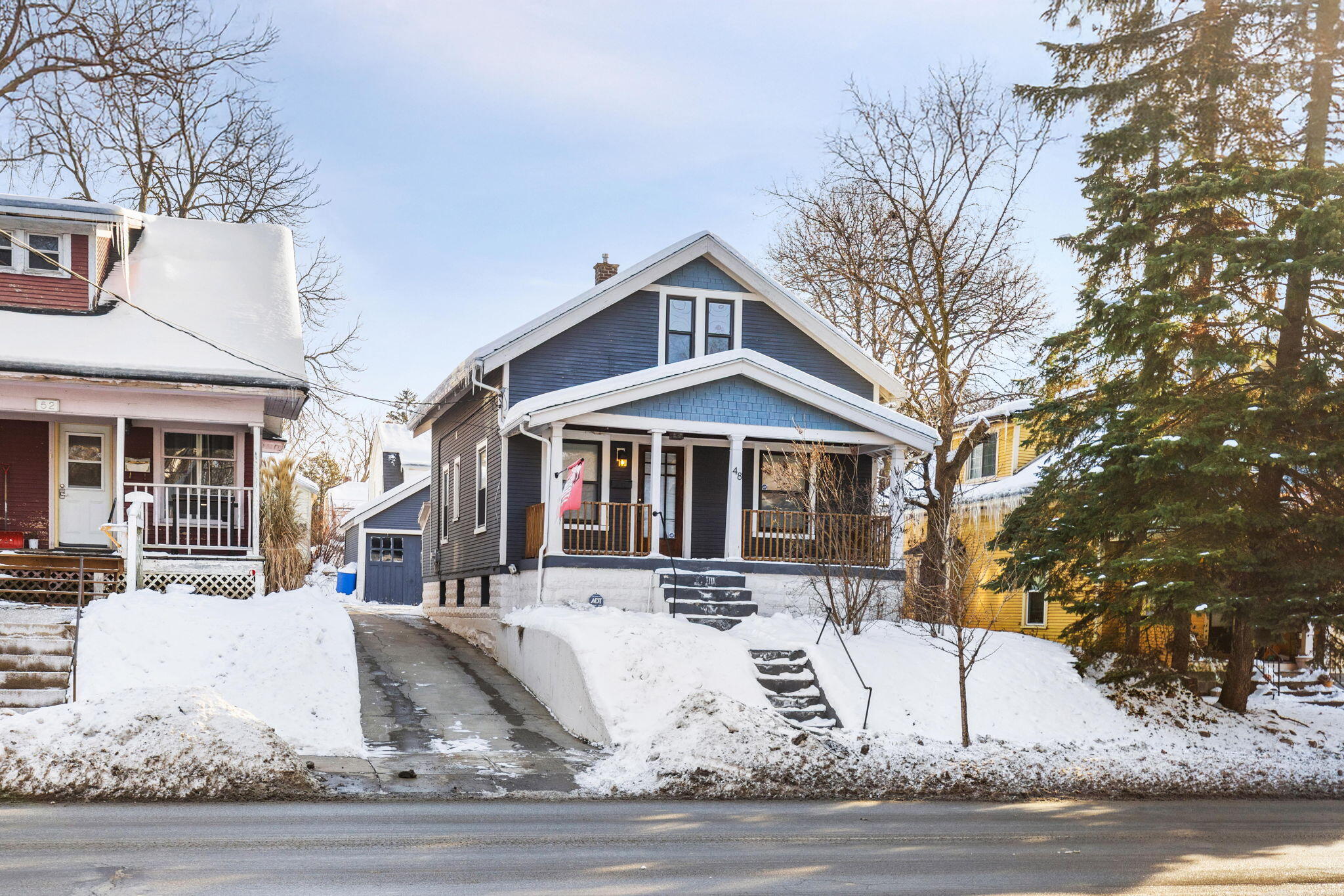 48 Fuller Avenue Northeast Grand Rapids, MI 49503 - Photo 2 of 29 48 Fuller Ave NE