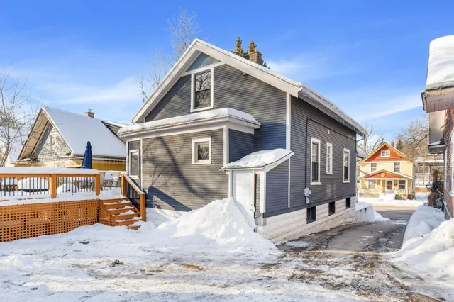 $2,100 | 48 Fuller Avenue Northeast, Grand Rapids, MI 49503