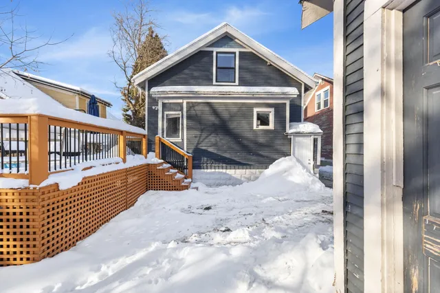 $2,100 | 48 Fuller Avenue Northeast, Grand Rapids, MI 49503