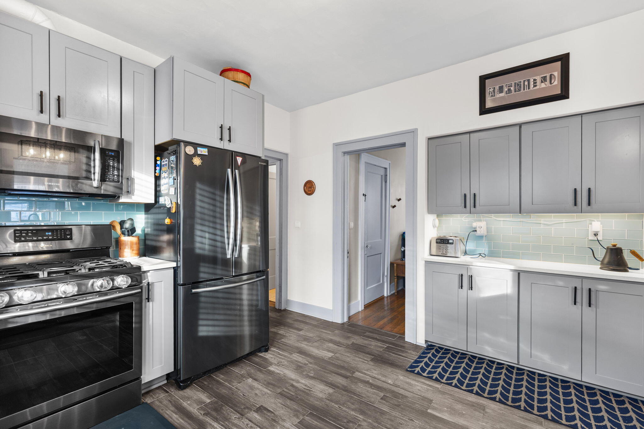 48 Fuller Avenue Northeast Grand Rapids, MI 49503 - Photo 9 of 29 48 Fuller Ave NE