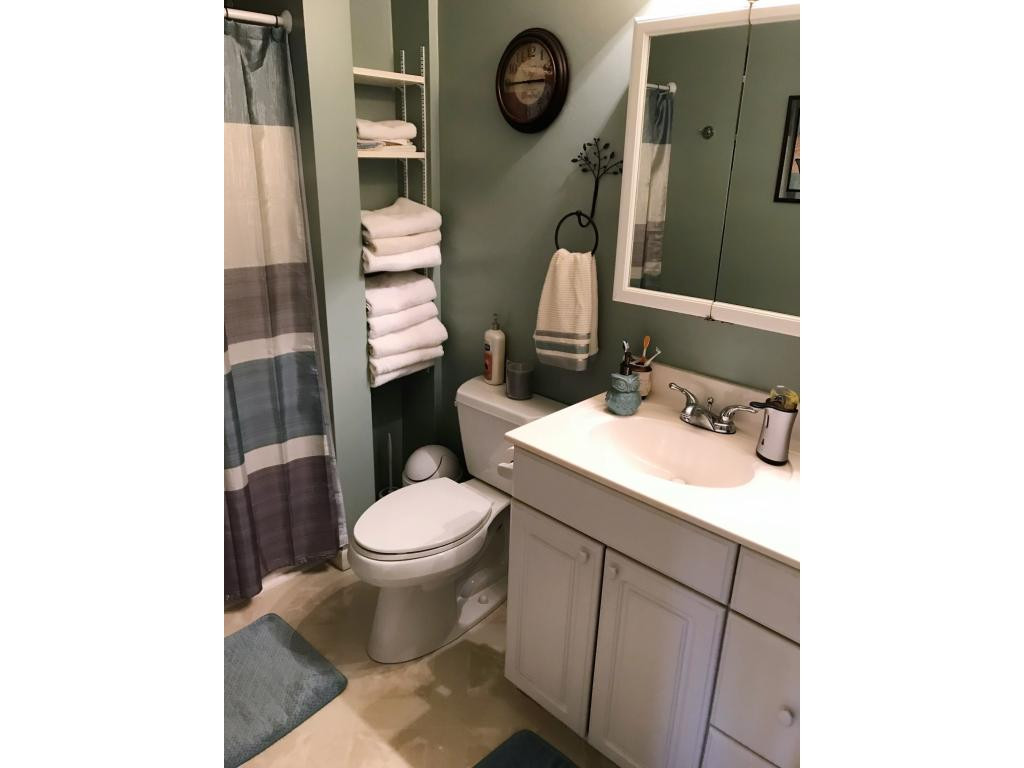 1817 Fairoaks Road Kingsport, TN 37664 - Photo 15 of 31 Full Bath Downstairs