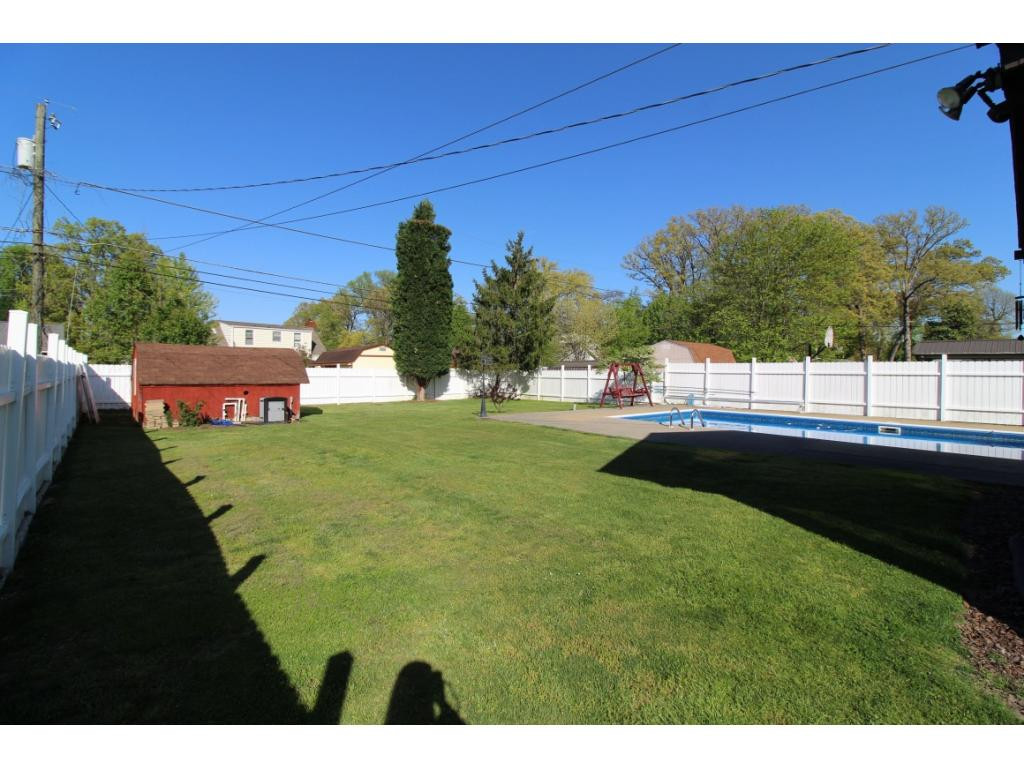 1817 Fairoaks Road Kingsport, TN 37664 - Photo 10 of 31 Photo 10