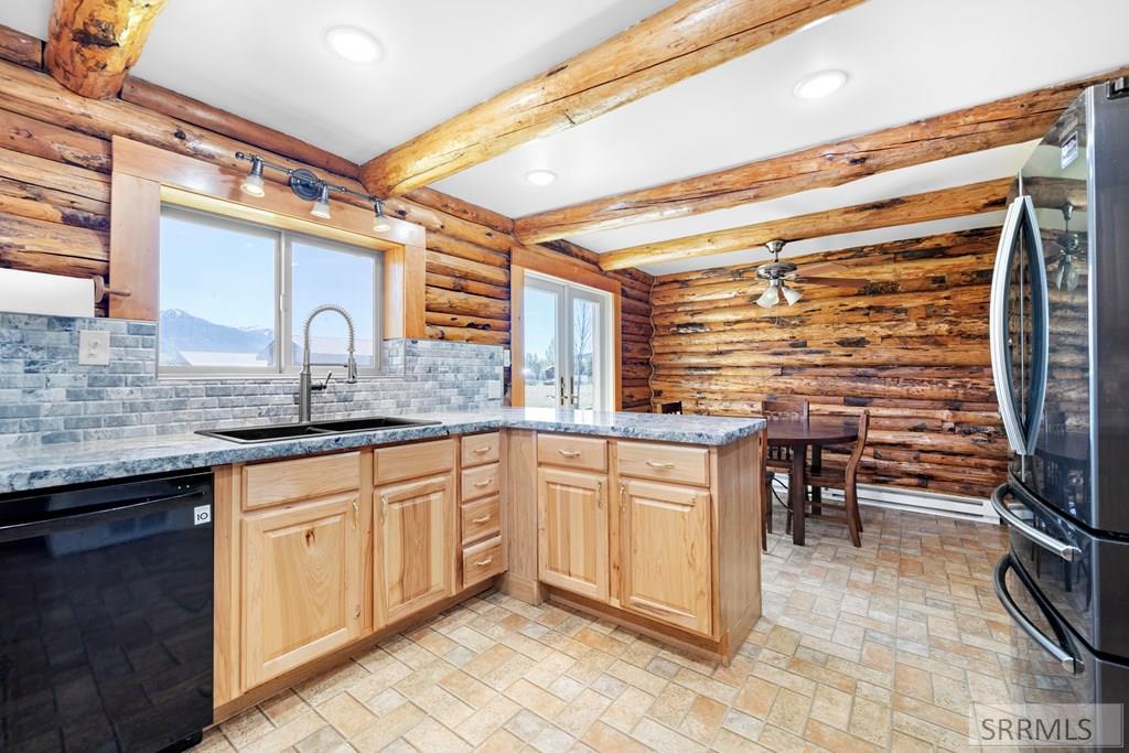 102 Valley Drive Irwin, ID 83428 - Photo 10 of 34