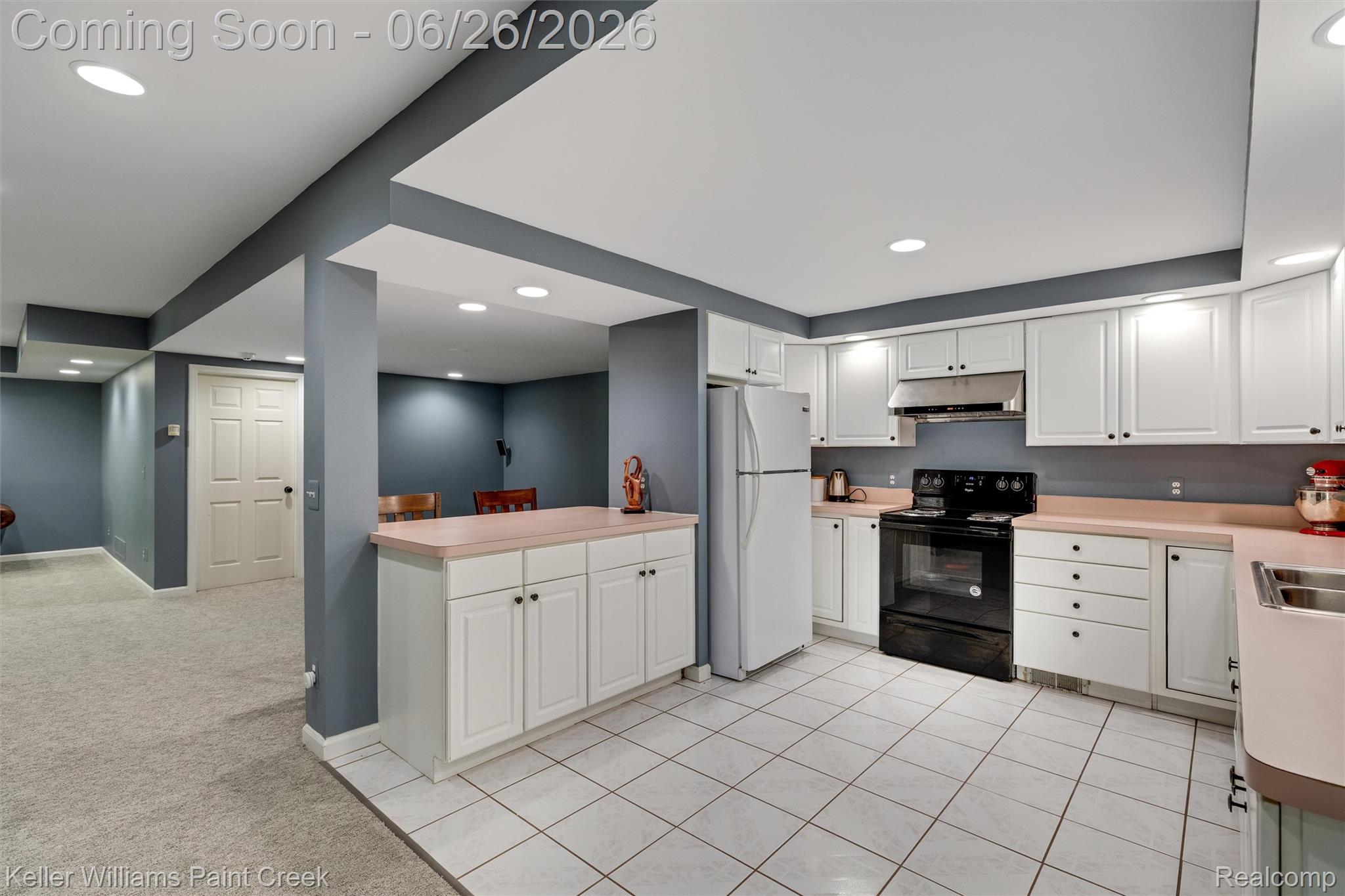 2036 Hickory Trail Drive Rochester, MI 48309 - Photo 44 of 77 10-2036 Hickory Trail Dr 0009.jpg
