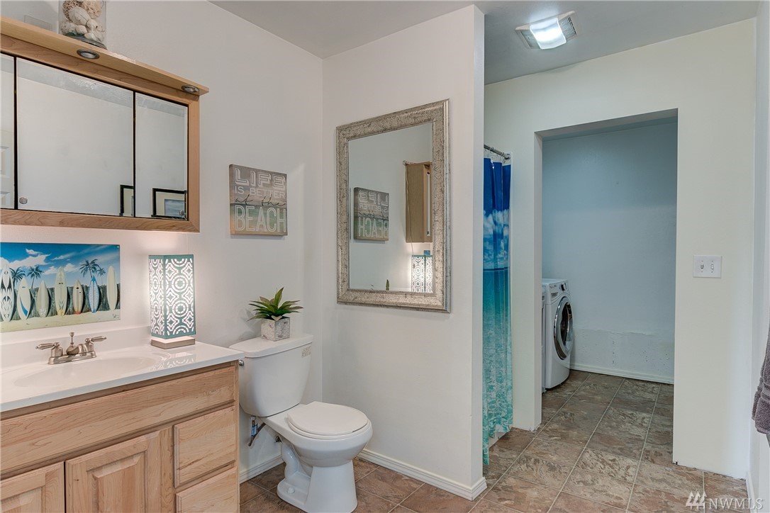 407 218th Street Southwest Bothell, WA 98021 - Photo 17 of 25