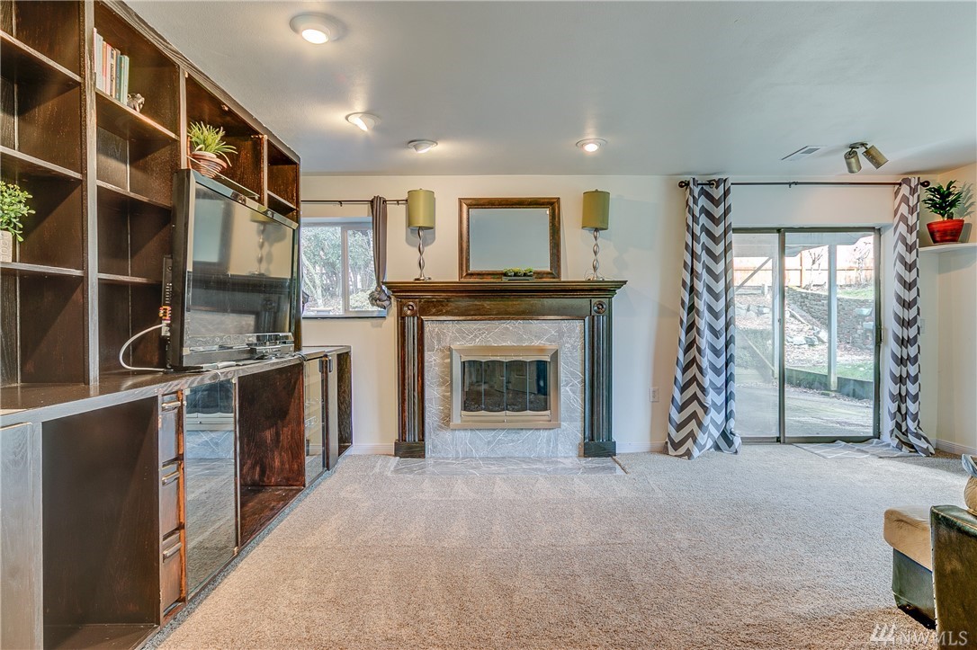 407 218th Street Southwest Bothell, WA 98021 - Photo 18 of 25