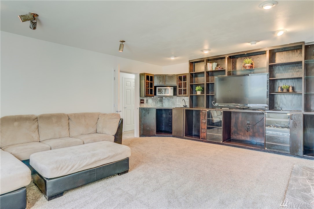 407 218th Street Southwest Bothell, WA 98021 - Photo 19 of 25
