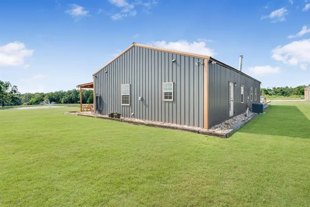 a view of a tennis court