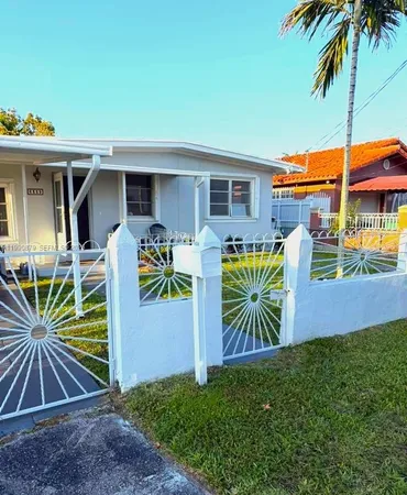 $3,500 | 6339 Southwest 32nd Street, Miami, FL 33155
