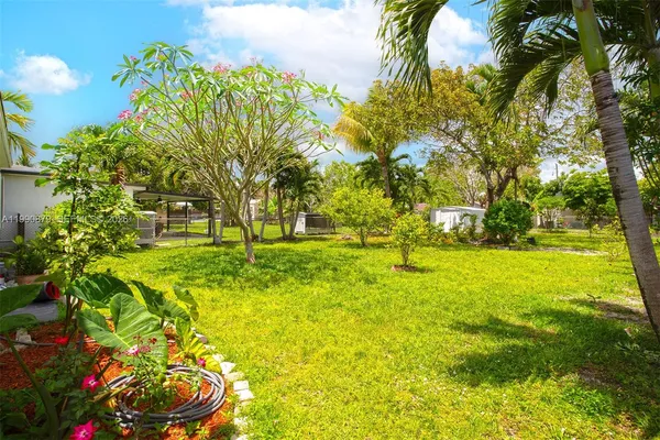 a view of a house with pool