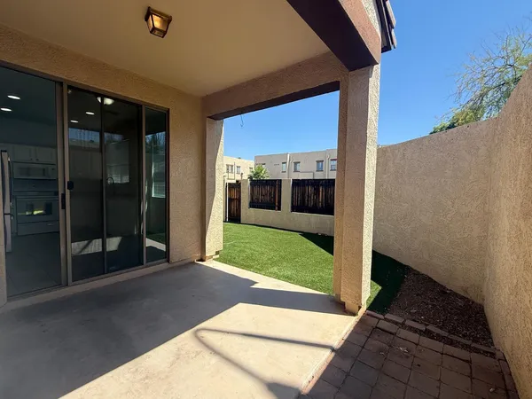 $1,900 | 1883 East Don Carlos, Unit 125, Tempe, AZ 85281