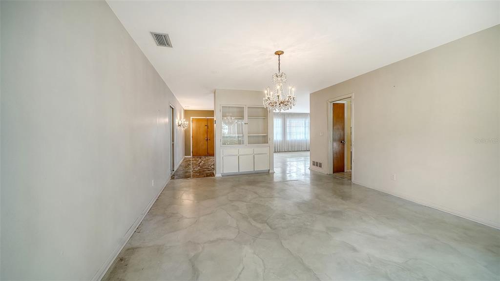 621 Alhambra Road Venice, FL 34285 - Photo 18 of 53