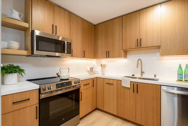 $3,950,000 | 543 Everett Court, Palo Alto, CA 94301