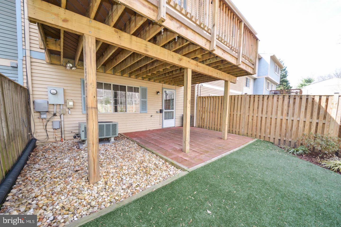 2331 Middle Creek Lane Reston, VA 20191 - Photo 5 of 15