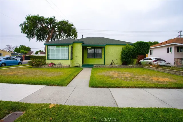 $825,000 | 4296 Walnut Avenue, Lynwood, CA 90262