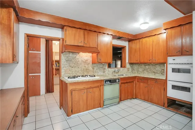 $825,000 | 4296 Walnut Avenue, Lynwood, CA 90262