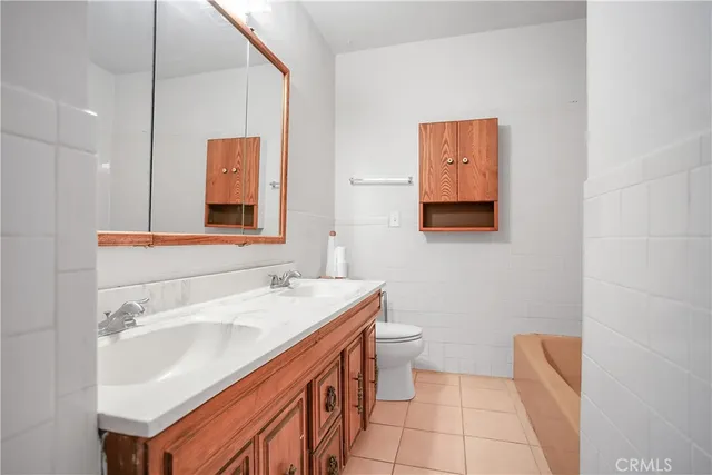 $825,000 | 4296 Walnut Avenue, Lynwood, CA 90262