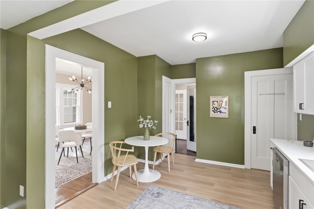 112 Roxborough Road Rochester, NY 14619 - Photo 16 of 35