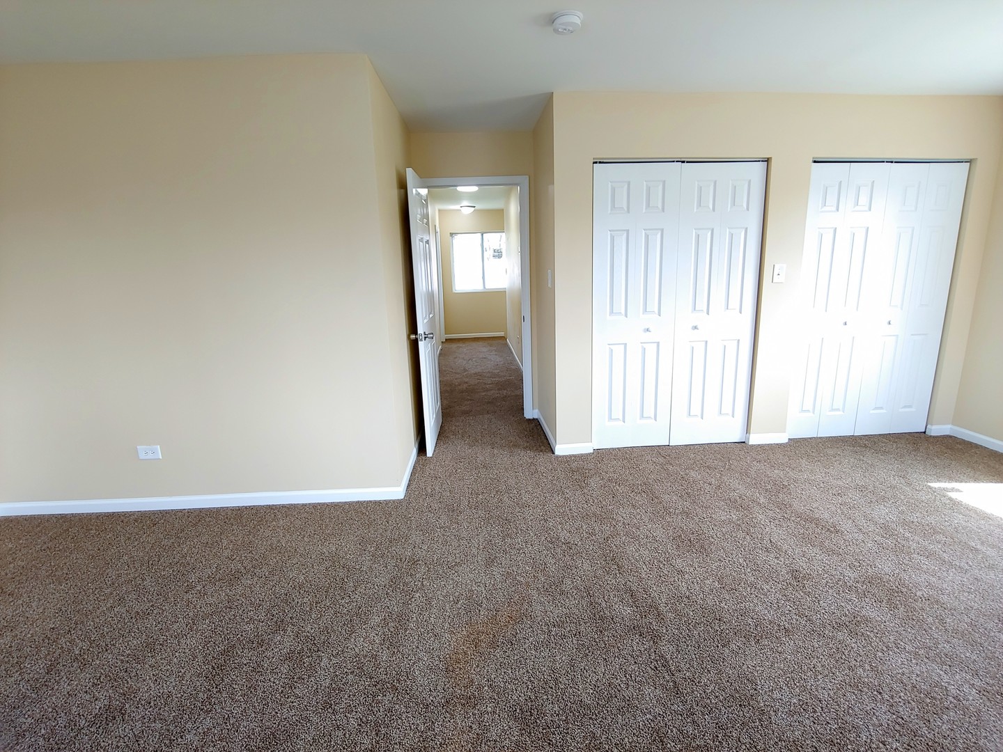 120 Edison Road Joliet, IL 60433 - Photo 11 of 21 an empty room with windows and closet