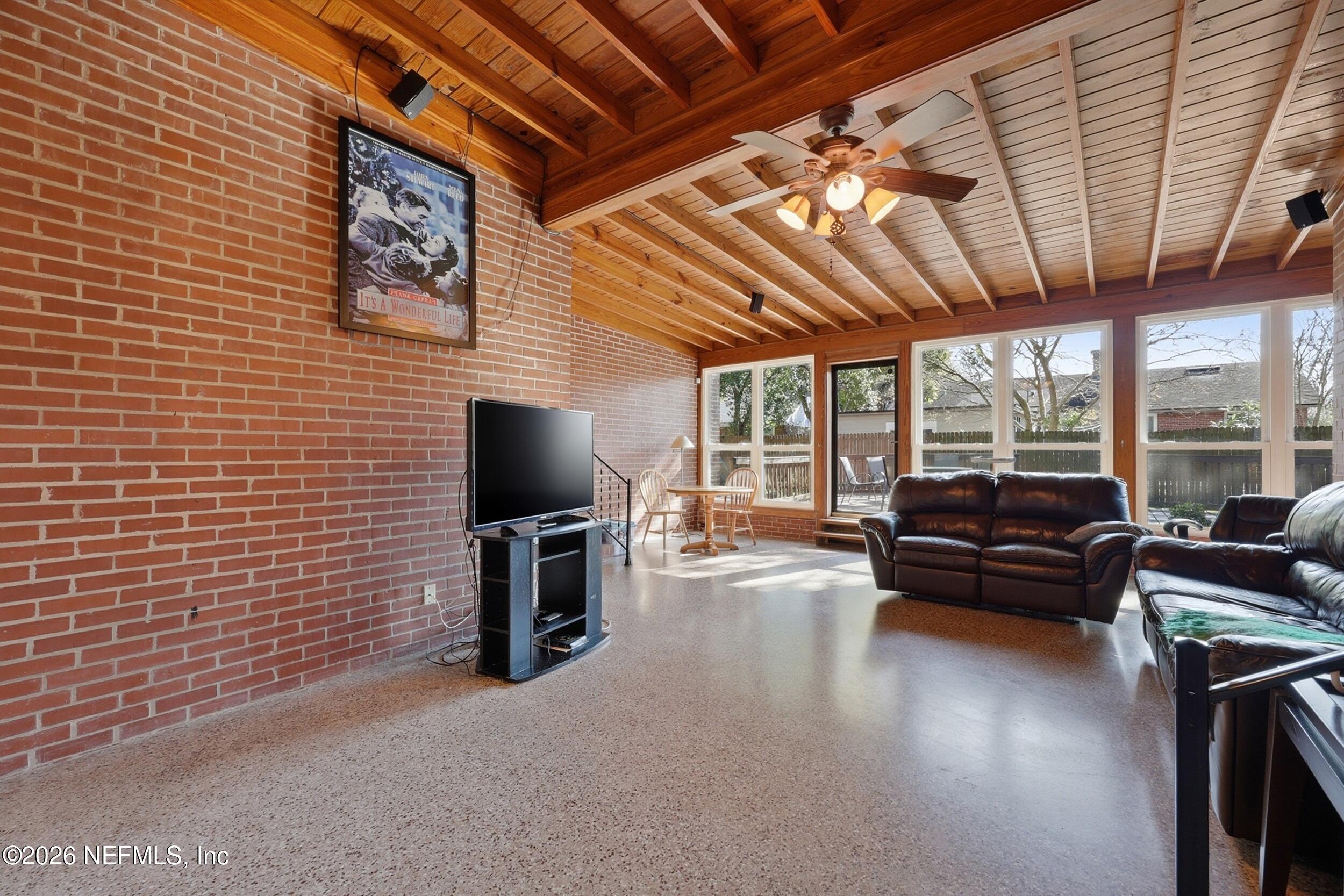 4155 London Road Jacksonville, FL 32207 - Photo 22 of 39 the real estateographers_030