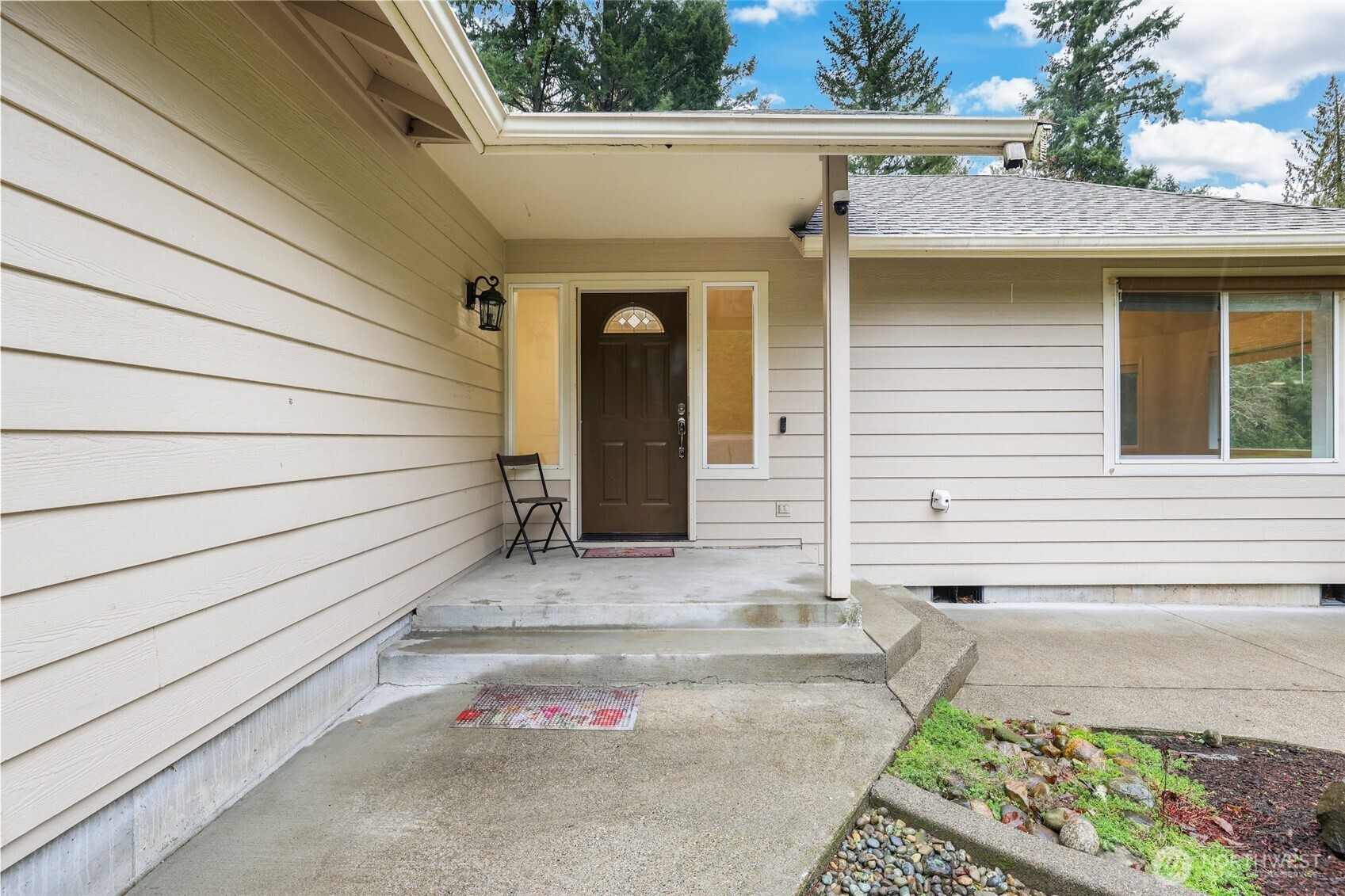 4046 Libby Road Northeast Olympia, WA 98506 - Photo 4 of 39 Gallery Image 4