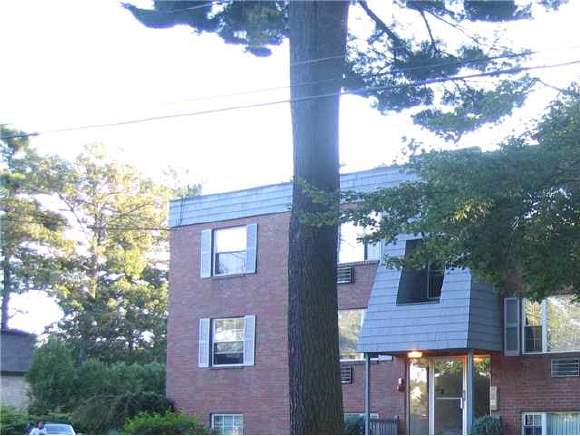 99 F Cluff Crossing Road, Unit 12 Salem, NH 03079 - Photo 1 of 6 Gallery Image 1