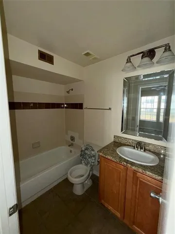 $1,625 | 6148 Westgate Drive, Unit 201, Orlando, FL 32835