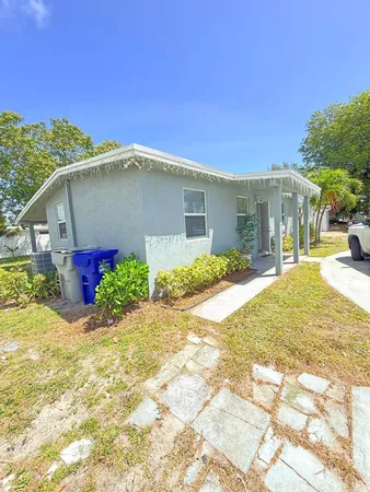 $3,200 | 1549 Northeast 48th Street, Pompano Beach, FL 33064