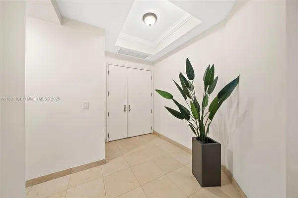 $8,500 | 848 Brickell Key Drive, Unit 201, Miami, FL 33131