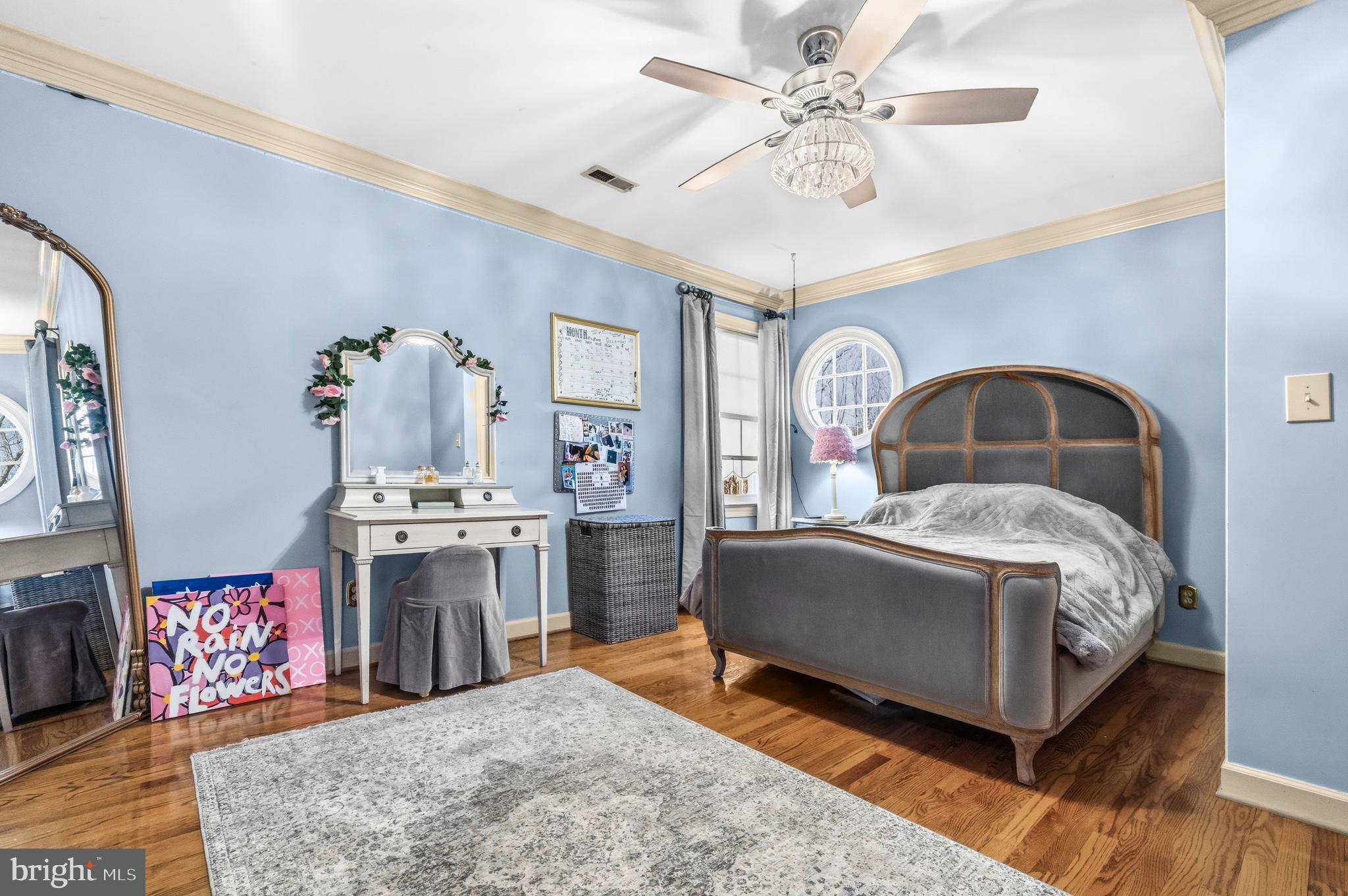 4514 Den Haag Road Warrenton, VA 20187 - Photo 35 of 56 a living room with a couch and dresser