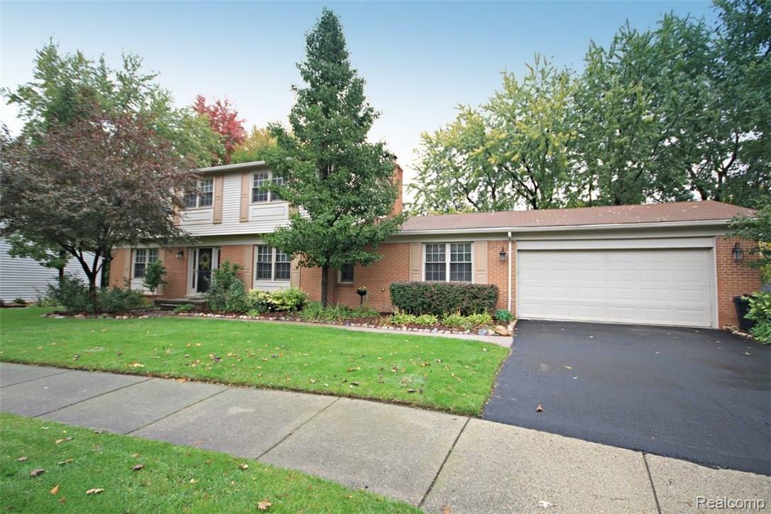 896 Hemlock Court Rochester, MI 48307 - Photo 1 of 36 003.JPG