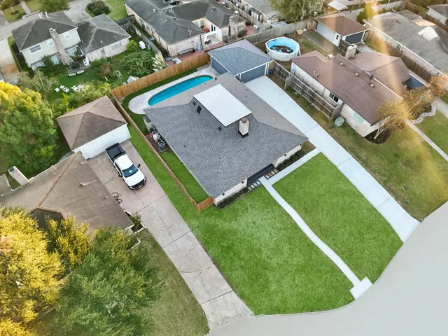 $2,500 | 14007 Overbrook Lane, Houston, TX 77077