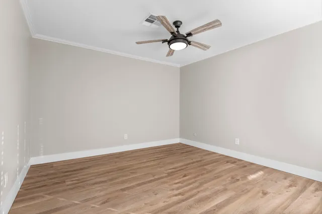 $2,500 | 14007 Overbrook Lane, Houston, TX 77077